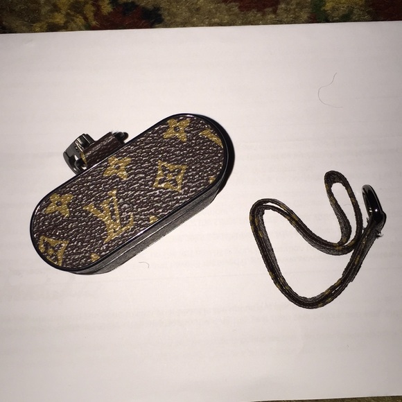 Airpod Headphone Case - Picture 3 of 7